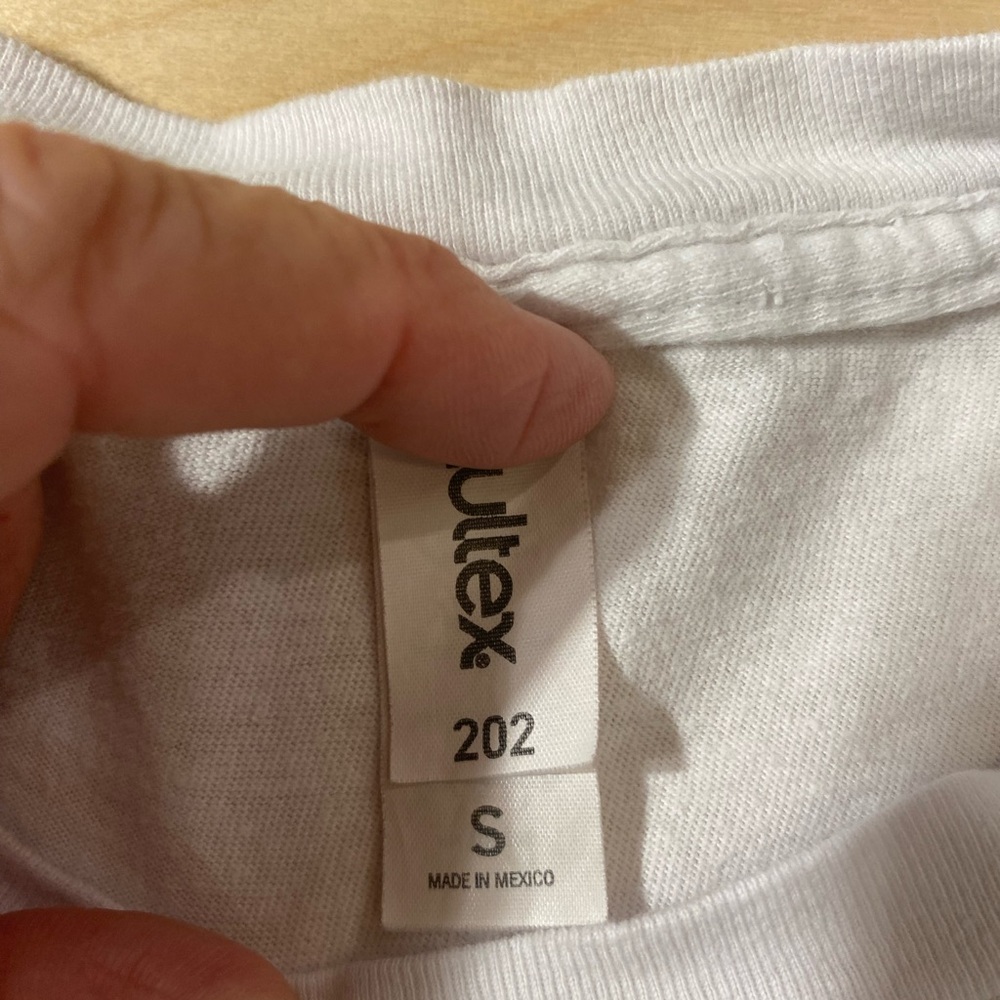 Phoenix Suns Tee on Tultex Tag Small (EA) - Picture 7 of 9